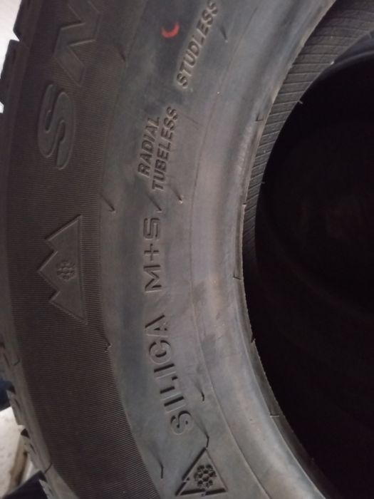 Продам НОВЫЕ шины 215/70 R15
