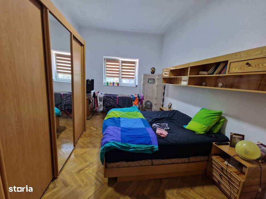 Vand casa singur in curte zona Lazaret