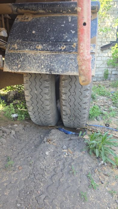 Продам топливозаправщий газ 53