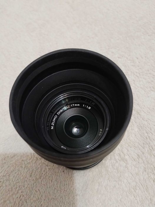 Obiectiv Olympus 17mm f1.8