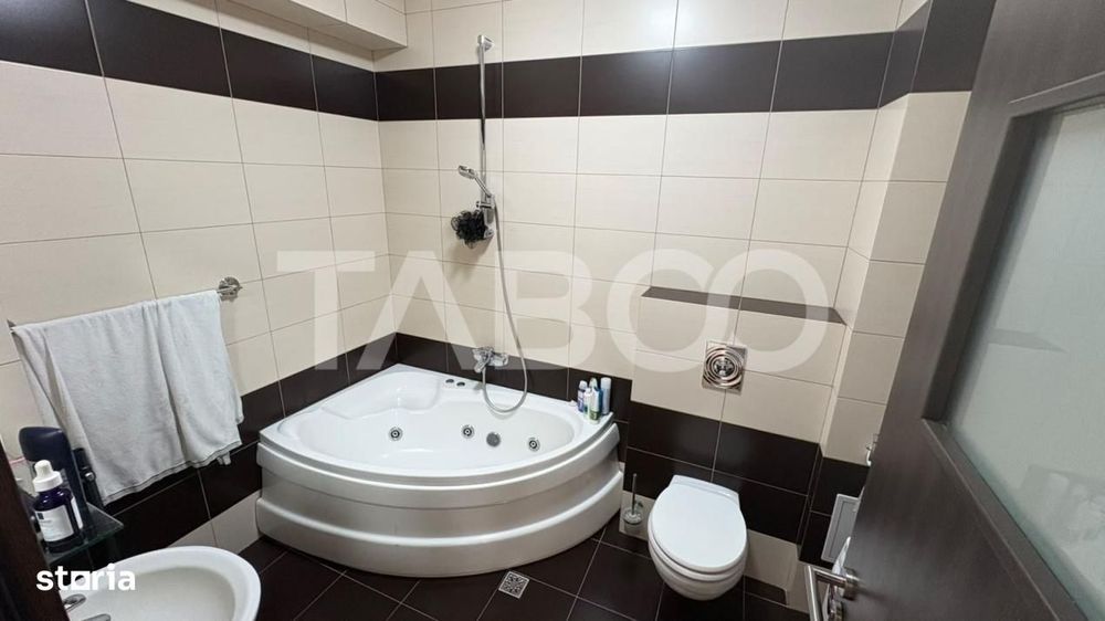Apartament spatios 78 mp cu 3 camere si balcon 9 mp in zona Turnisor