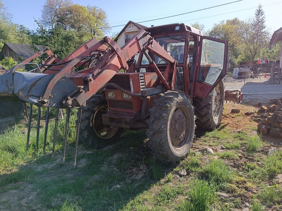 Fiat 880-5 tractor