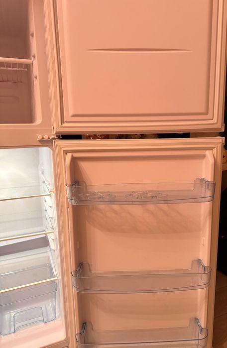 Продам холодильник Бирюса