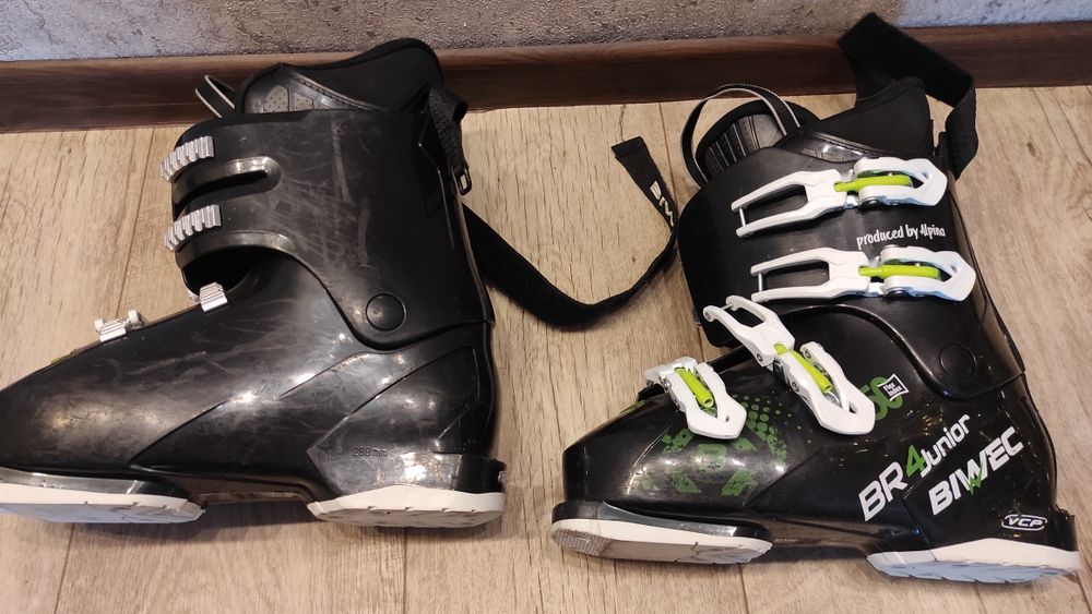 Горнолыжные ботинки 38-39