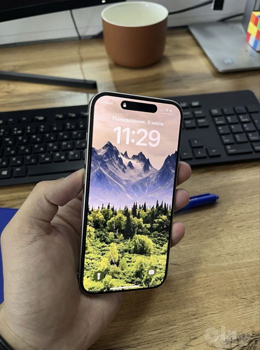 Iphone 15 pro white