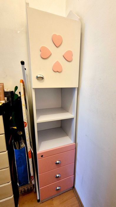 Детско момичешко гардеробче