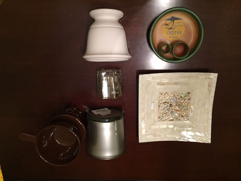 Декорации за дома- съдове,термоси, халби, каничка за мляко и други