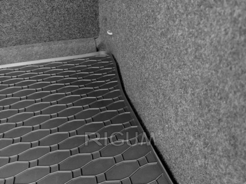 Гумени стелки или багажник SKODA OCTAVIA I Шкода Октавия 1 1996до2010г