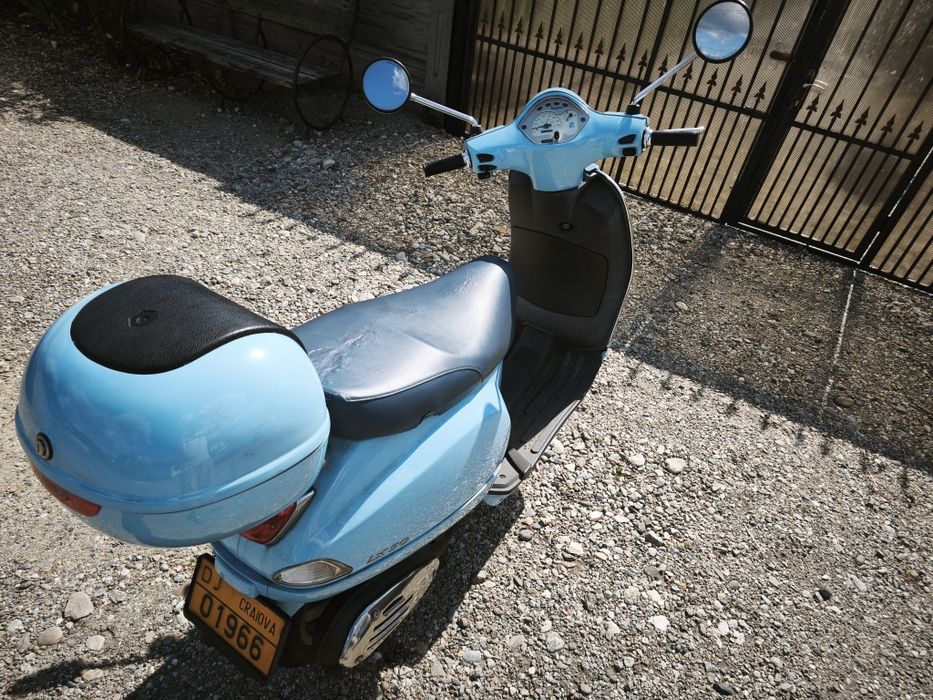 Scuter Vespa capacitate 49cmc