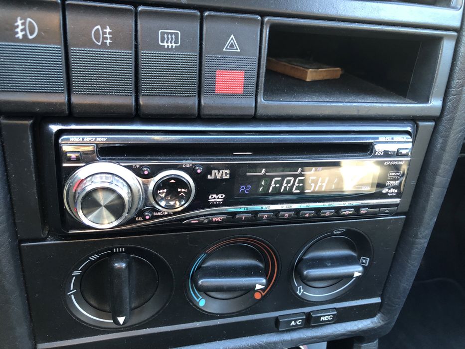 Продавам сд.двд.jvc