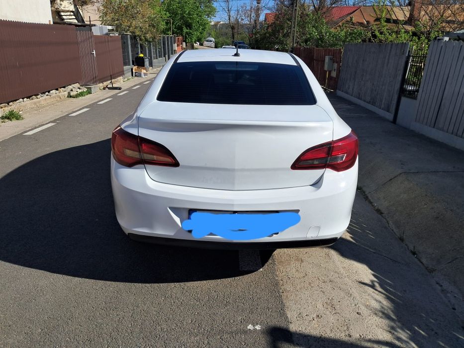 Opel Astra J 2014