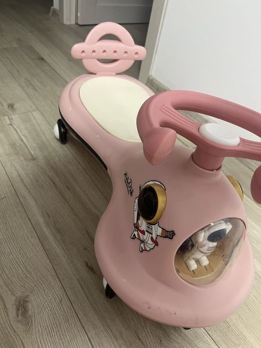 Машинка для девочки