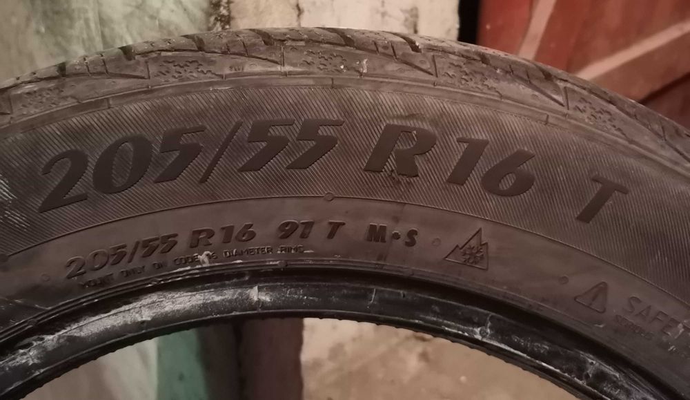 Продавам 1 брой зимна гума 205.55.16 дот 2019 Matador