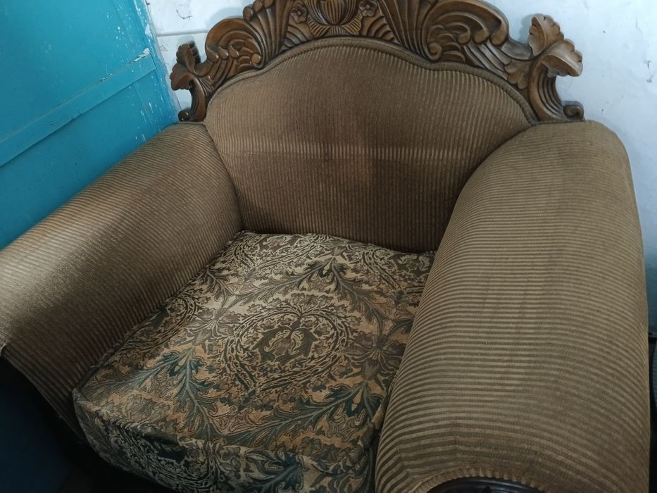 Диван сатылады. Баағасы келісімді