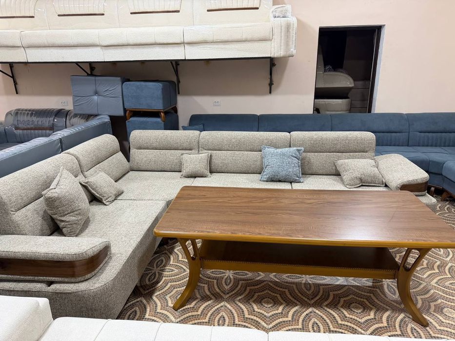 Yumshoq mebel sifatiga kafolat beramiz  ichlari sasna oyoqlari yongʻoq