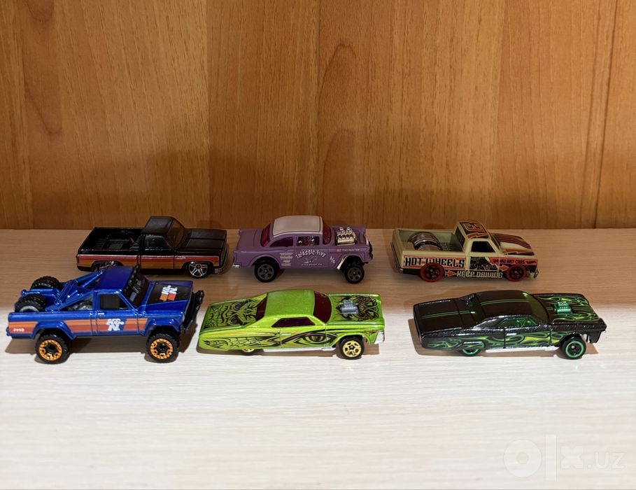 Модельки Hot Wheels