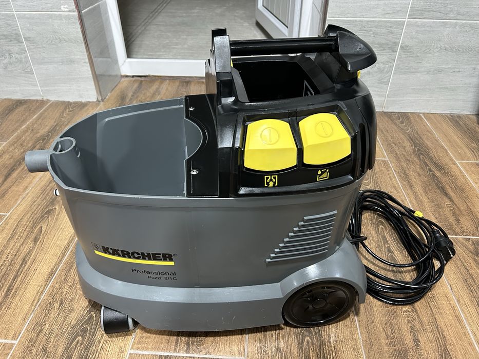Срочно! Продается пылесос Karcher puzzi 8/1