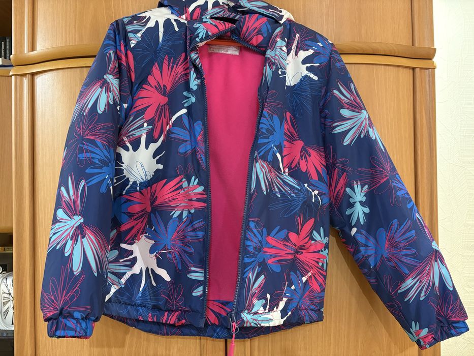 Куртка осенняя на девочку