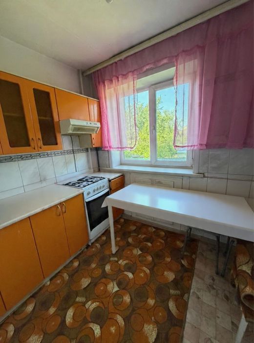 Продам 2 ком, кирпич