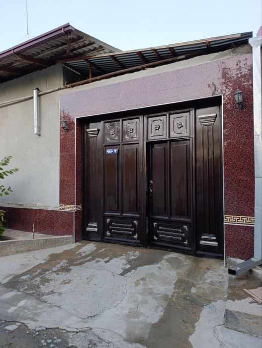 Арзон нархда ховли сотилади