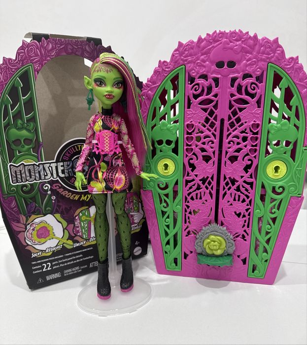 Продам куклу Monster High Венеру Макфлайтрап (G3) Garden Mysteries