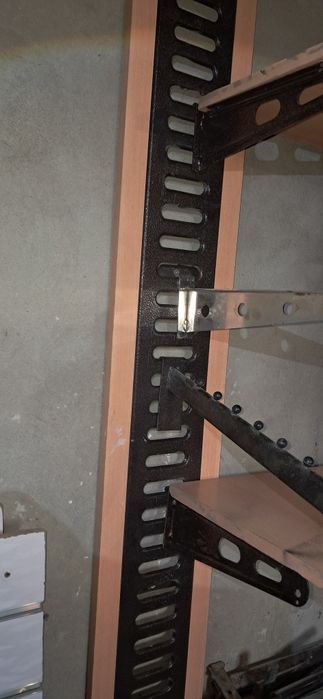 Торговые витрины,  полочки шкафы