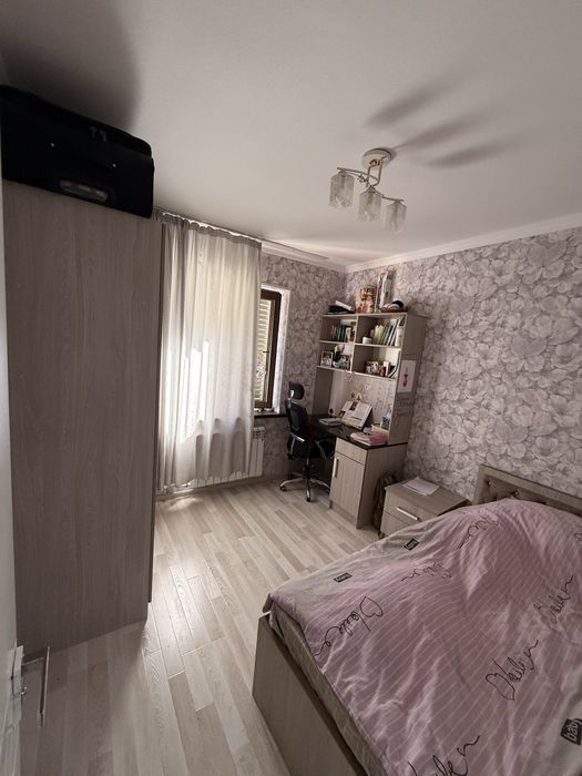 Продаётся квартира 4х комнатная