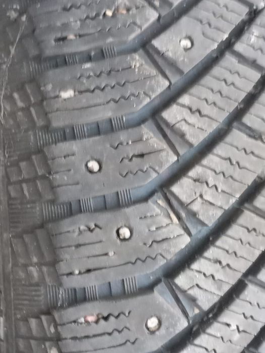 Зимние шины на 18