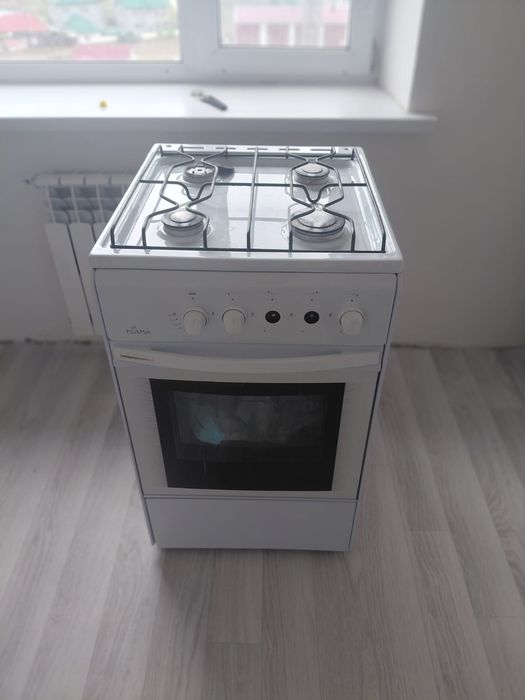 Продам газ плиту
