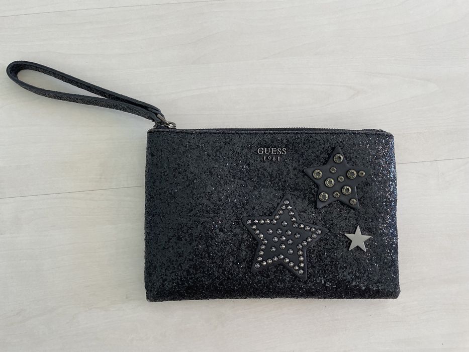 Чанта клъч Guess