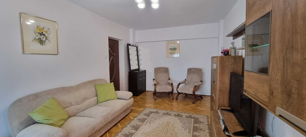 Închiriez apartament 2 camere ultracentral