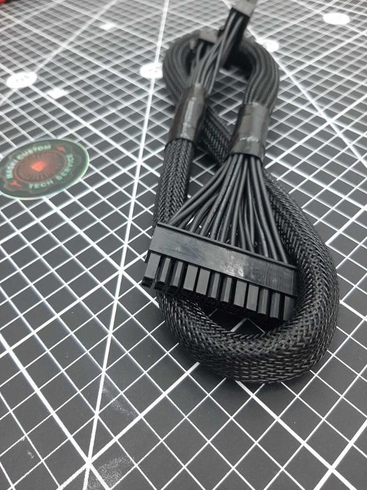 Cabluri modulare de alimentare de la surse precum Corsair / Seasonic / Evga / Thermaltake / Antec / Gigabyte si altele.