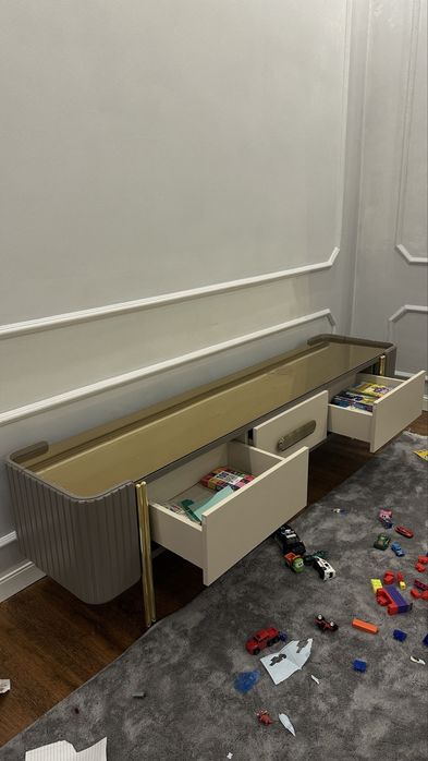 Продам подставку под ТВ