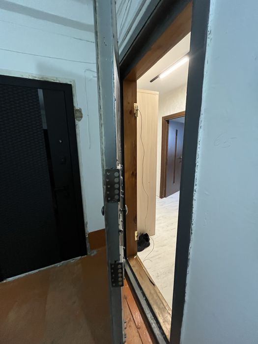 Железная дверь,3 замка