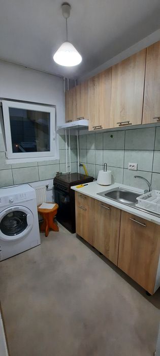 Inchiriez apartamernt cu 1 camera in Cluj.