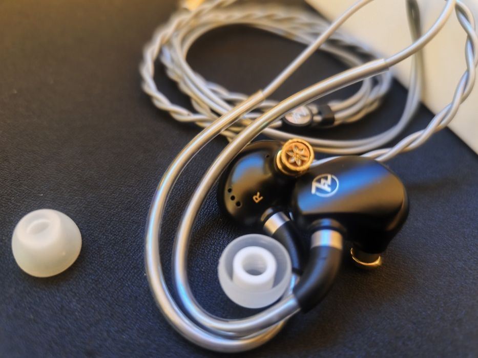 Casti iem 7hz g1 nou