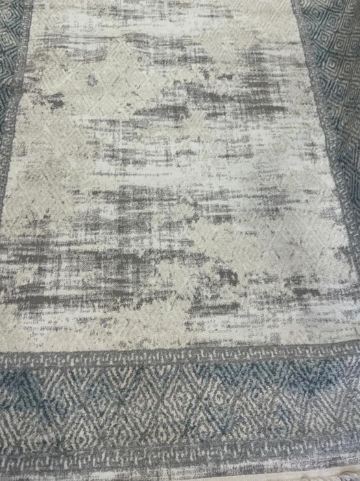 кілем. тап-таза, жуылған