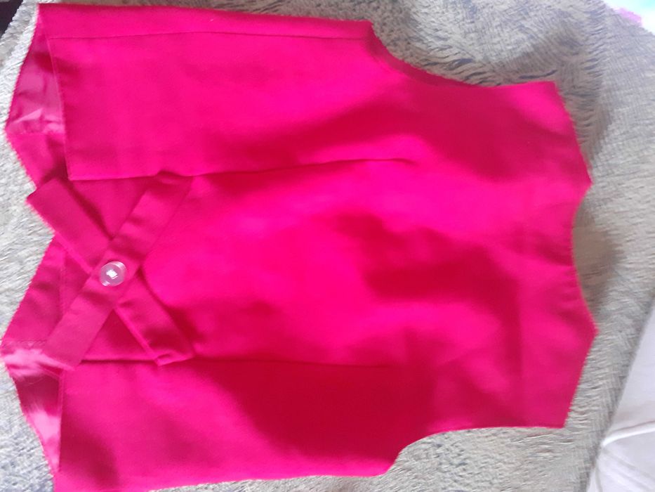 Vesta uniforma pentru Scoala nr 1 Onesti