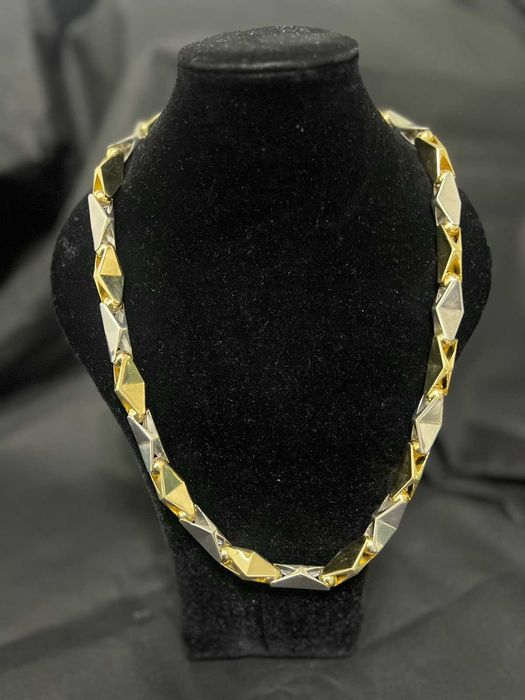 Златен синджир от бяло и жълто злато – масивен модел