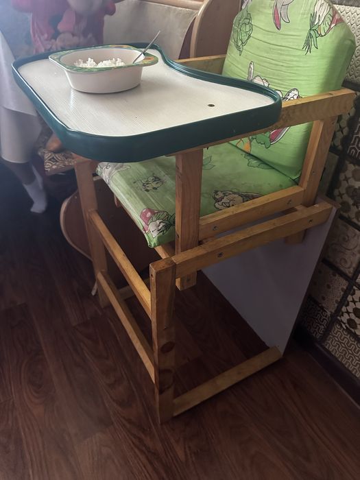 Детский стул для кормления