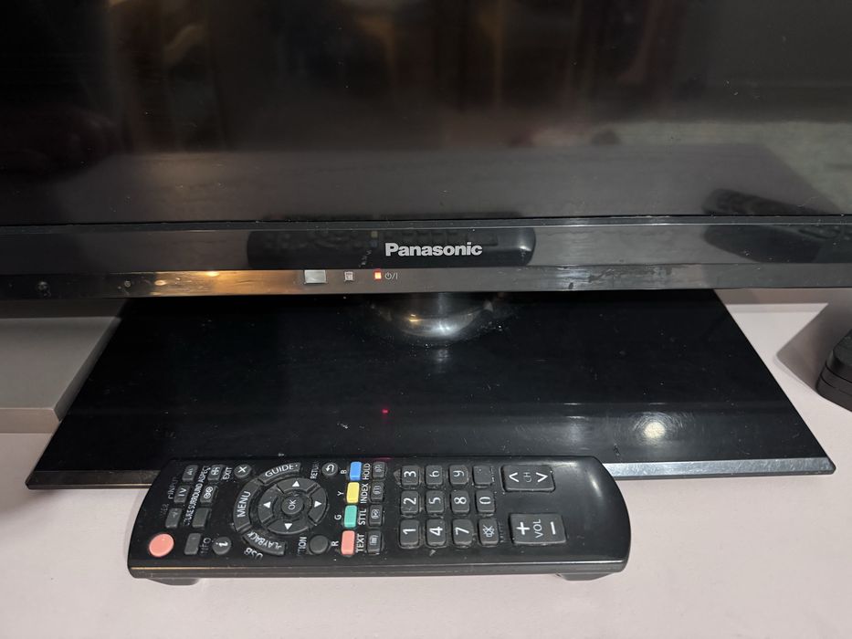 Телевизор Panasonic б/у в хорошем состояний