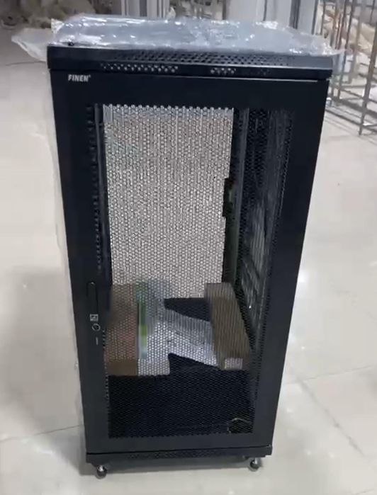 FINEN 24U 600×800 серверный шкаф, новый