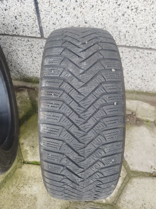 Зимни гуми 205 55 16 laufenn