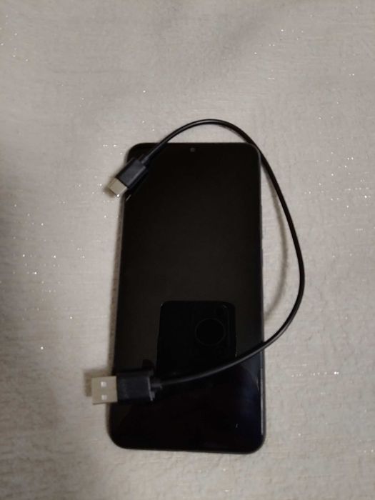 Продам телефон редми.                        .