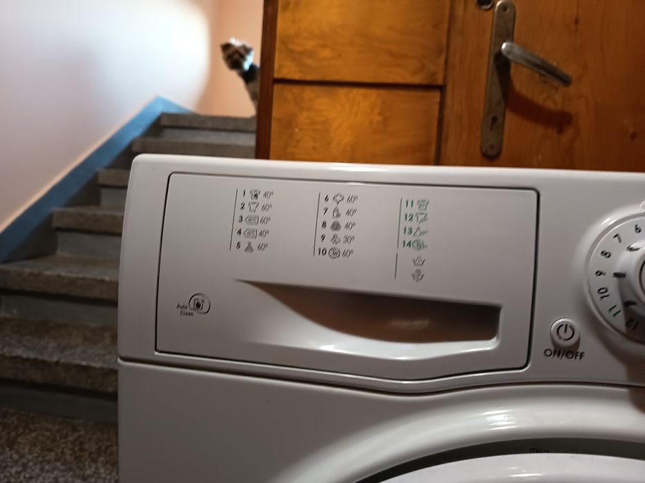 Пералня Hotpoint Ariston