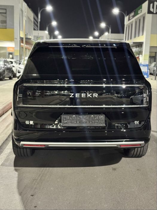 Zeekr 9X 70KW Black