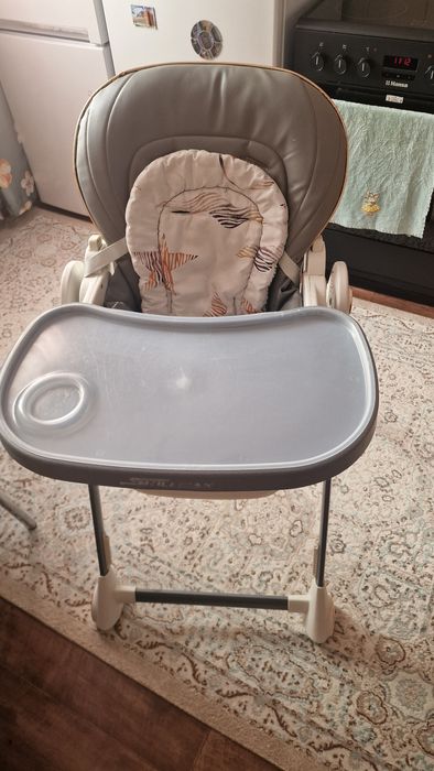 Детский стул для кормления