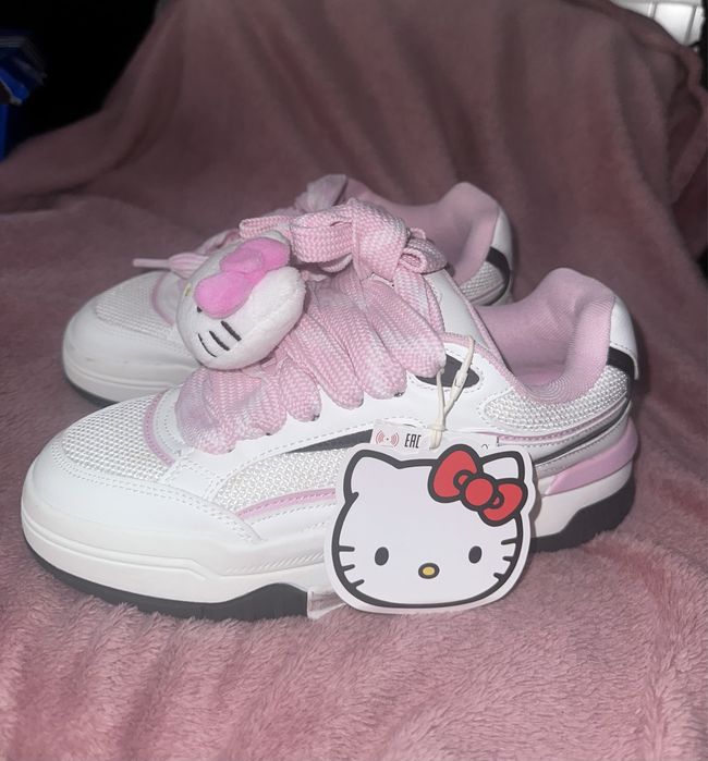 Adidasi Hello Kitty