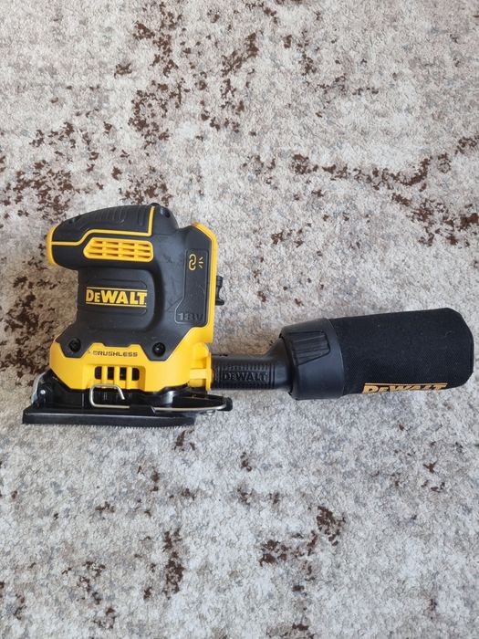 Scule Dewalt, rotopercutor dch273