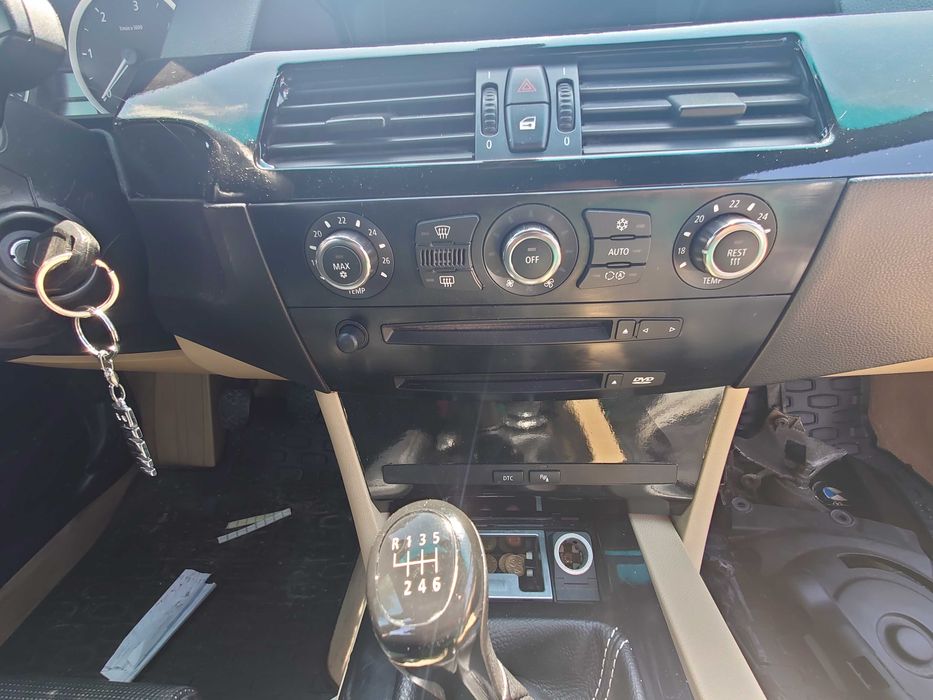 На части БМВ Е61 530д 218коня - BMW E61 530d 218hp ляв волан е60